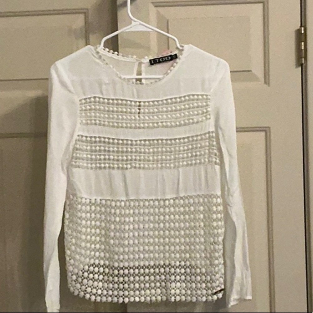 White Long Sleeve Graphic Peter Pan Collar Blouse
